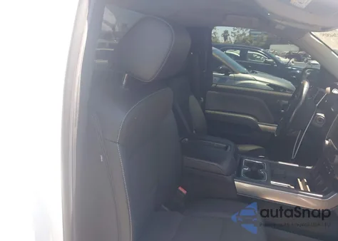 2018 Chevrolet Silverado 1500 1Lt z USA, uszkodzony, nr VIN 1GCNCREC8JZ379511